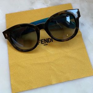 Fendi Sunglasses FF0026